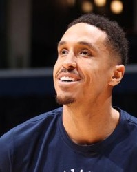 Shams：布罗格登已经同意与纽约尼克斯签下一份一年合同